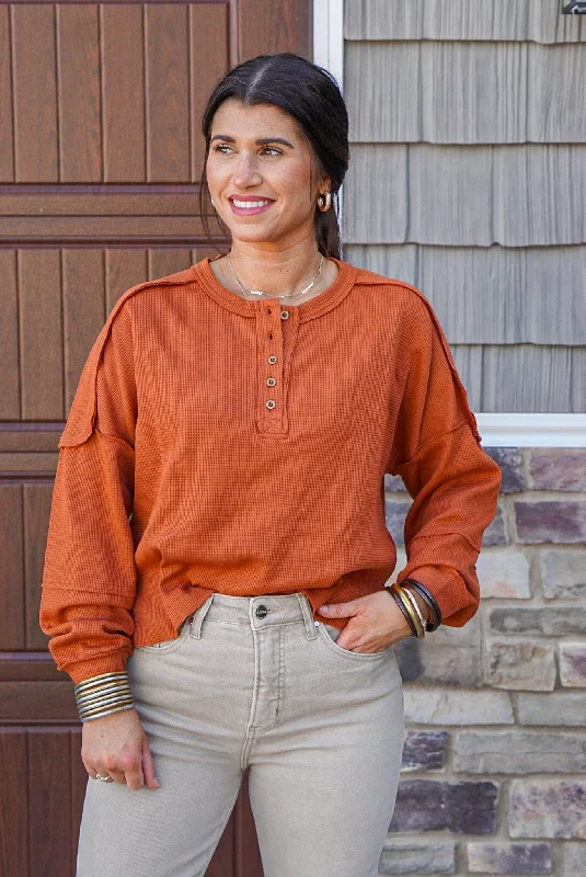 cotton polo tops for relaxed vibes-Thermal Knit Trends Rust Top