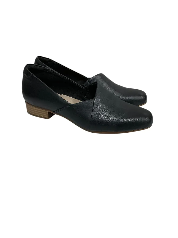 Flats with lightweight flexible design-Shoes Flats By Clarks In Black, Size: 7