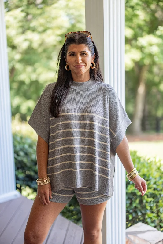 thermal tops for cozy warmth-Everyday Chic Grey Striped Top