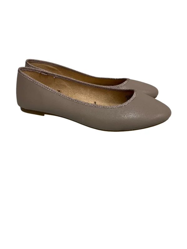 Flats with durable canvas material-Shoes Flats By Old Navy In Beige, Size: 10