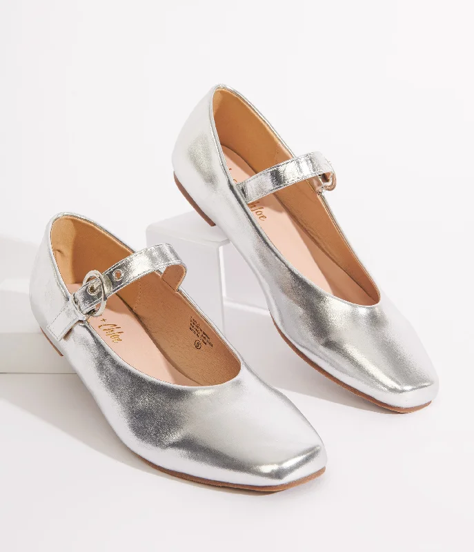 Flats with durable velvet strength-Silver Leatherette Mary Jane Flats