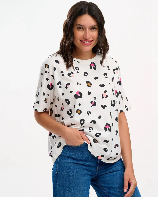 chic embroidered blouse tops for added flair-Kinsley Relaxed Pop Leopard Tee