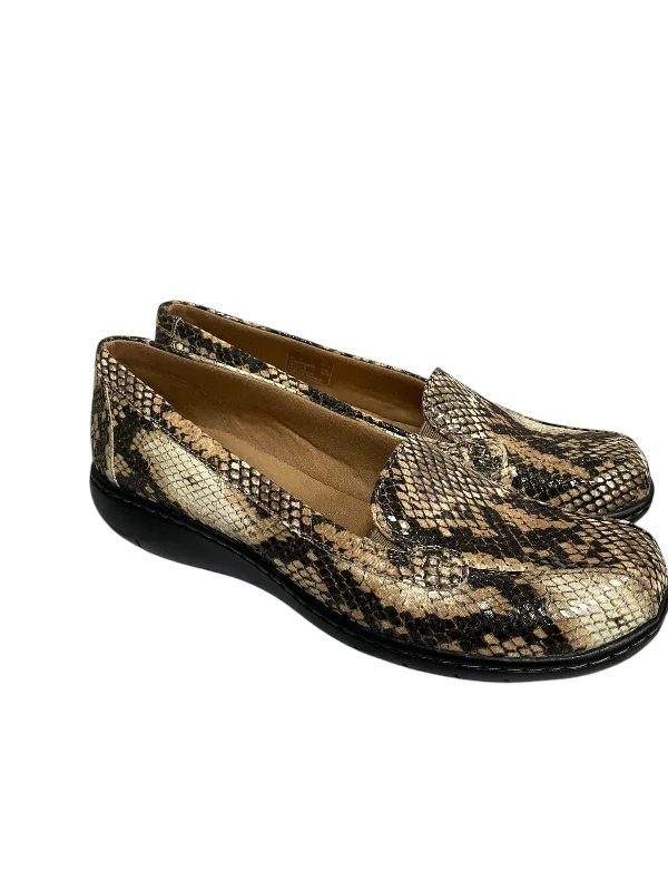 Flats with lace-up sturdy support-Shoes Flats By Clarks In Snakeskin Print, Size: 7.5