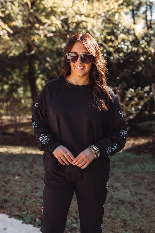 basic long sleeve tops for layering-Embroidered Bows Black Knit Top