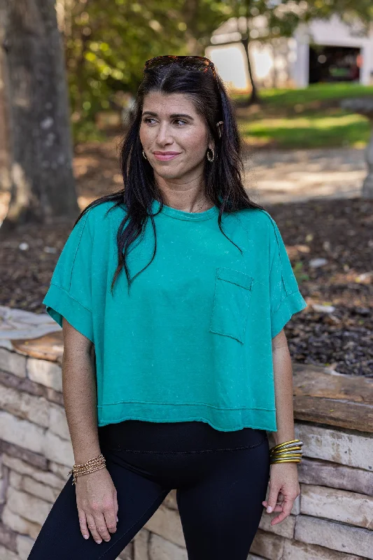 fitted tops for a sleek silhouette-Easy Does It Green Crop Tee